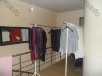 Վաճառվում է 4 սենյականոց բնակարան Երևան, Փոքր Կենտրոն, Մաշտոցի պող