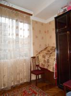 Վաճառվում է 2 սենյականոց բնակարան Երևան, Մեծ կենտրոն, Քաջազնունու ( Կուզնեցով )