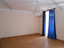 Վաճառվում է 5 սենյականոց բնակարան Երևան, Փոքր Կենտրոն, Թումանյան 