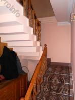 Վաճառվում է Երկու հարկանի կիսանկուղային հարկով առանձնատուն Երևան, Էրեբունի, Մուրացան