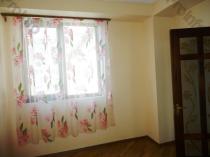 Վաճառվում է 2 սենյականոց բնակարան Երևան, Քանաքեռ-Զեյթուն, Զ. Սարկավագի, Քանաքեռցու