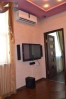 Վաճառվում է 3 սենյականոց բնակարան Երևան, Մեծ կենտրոն, Ռոստոմի 