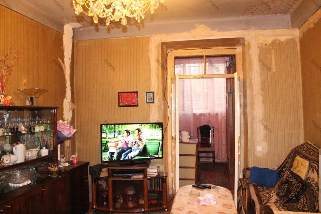 Վաճառվում է 2 սենյականոց բնակարան Երևան, Արաբկիր, Տոլբուխինի