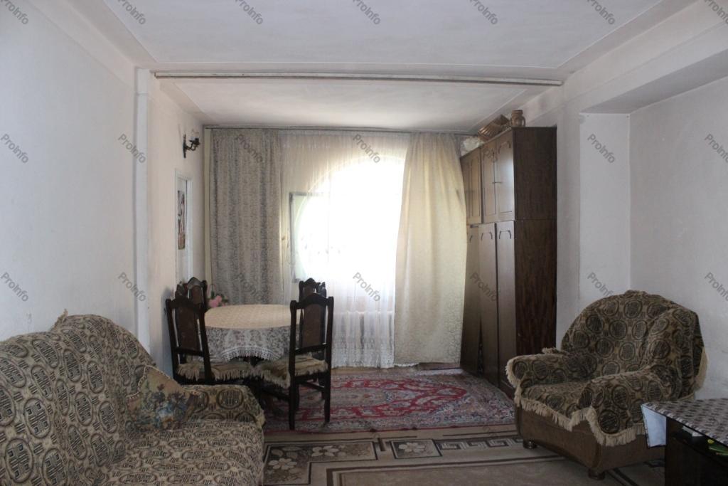 Վաճառվում է 4 սենյականոց բնակարան Երևան, Էրեբունի, Տիգրան Մեծ (Էրեբունի)