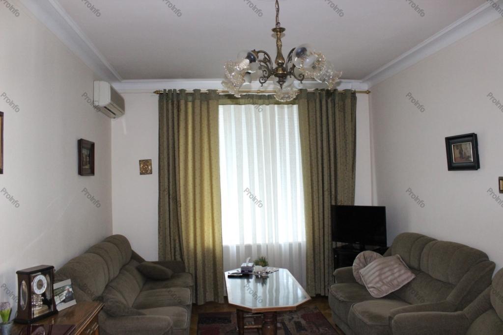 For Rent 2 room Apartments Երևան, Փոքր Կենտրոն, Աբովյան