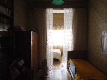 Վաճառվում է 5 սենյականոց բնակարան Երևան, Փոքր Կենտրոն, Իսահակյան
