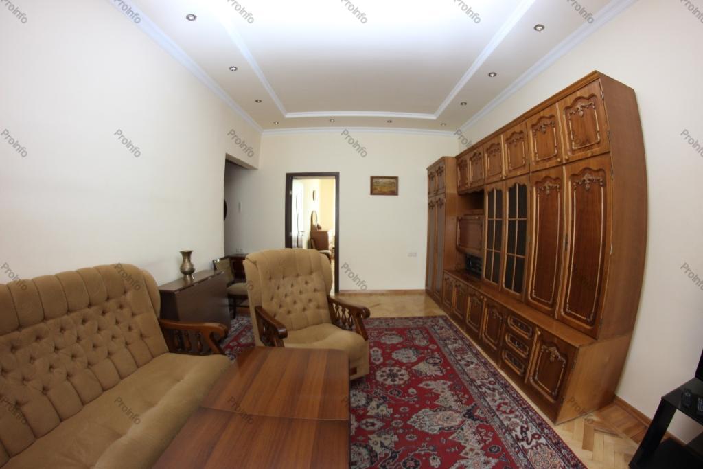 Վարձով 3 սենյականոց բնակարան Երևան, Փոքր Կենտրոն, Բայրոնի