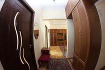 Օրավարձով 3 սենյականոց բնակարան Երևան, Փոքր Կենտրոն, Բայրոնի