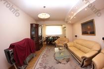 Վաճառվում է 3 սենյականոց բնակարան Երևան, Փոքր Կենտրոն, Խանջյան 