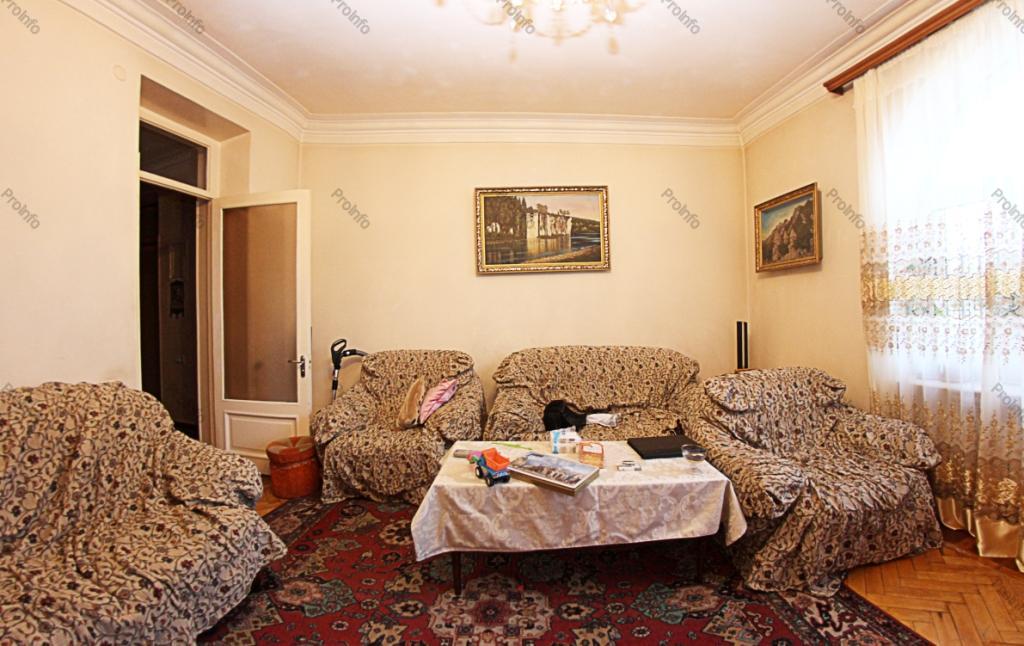 Վաճառվում է 2 սենյականոց բնակարան Երևան, Արաբկիր, Տոլբուխինի