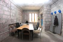 Վաճառվում է 10 սենյականոց բնակարան Երևան, Նորք-Մարաշ, Արմենակ Արմենակյան 