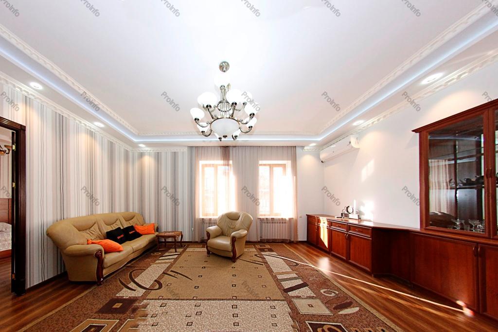 Վաճառվում է 3 սենյականոց բնակարան Երևան, Փոքր Կենտրոն, Պուշկինի 