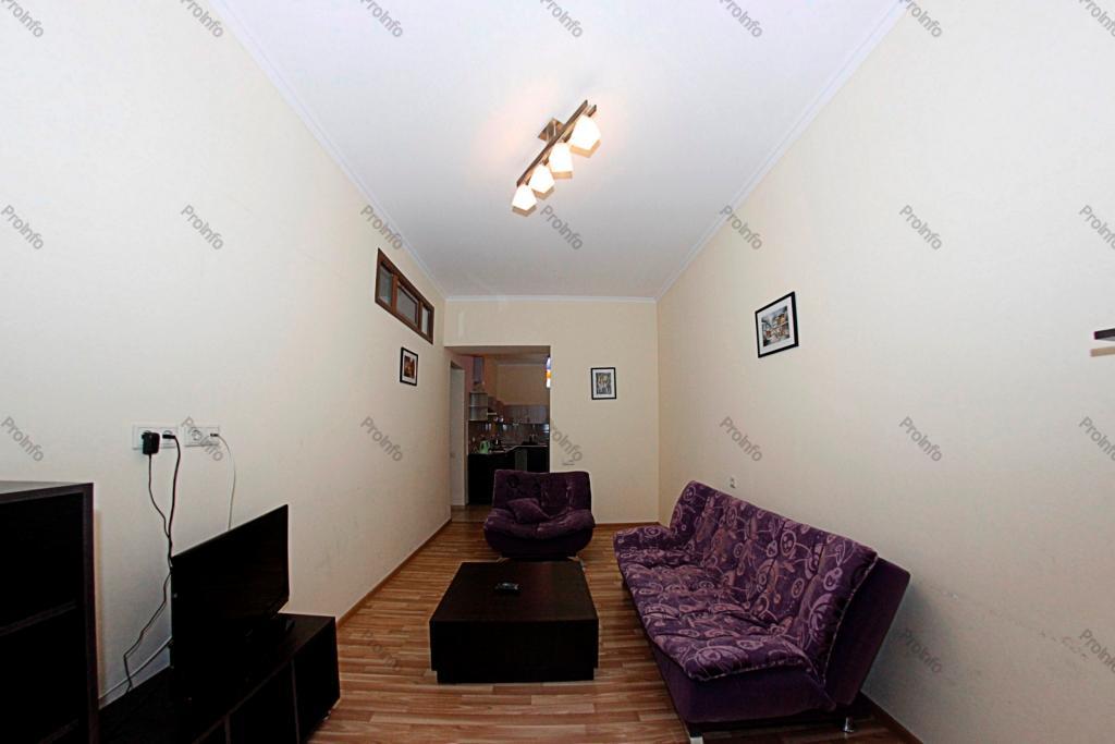 For Rent 3 room Apartments Երևան, Փոքր Կենտրոն, Արամի 