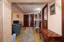 Վաճառվում է 4 սենյականոց բնակարան Երևան, Փոքր Կենտրոն, Ագաթանգեղոս