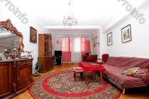 Վաճառվում է 3 սենյականոց բնակարան Երևան, Փոքր Կենտրոն, Ամիրյան 