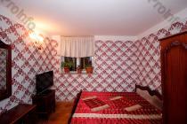 Վաճառվում է 8 սենյականոց բնակարան Երևան, Փոքր Կենտրոն, Պուշկինի 