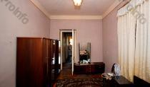 Վաճառվում է 3 սենյականոց բնակարան Երևան, Մեծ կենտրոն, Քաջազնունու ( Կուզնեցով )