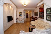 Վաճառվում է 6 սենյականոց բնակարան Երևան, Արաբկիր, Գյուլբենկյան 