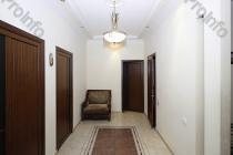 Վաճառվում է 4 սենյականոց բնակարան Երևան, Փոքր Կենտրոն, Նալբանդյան