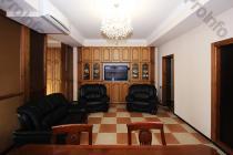 For Sale 3 room Apartments Երևան, Փոքր Կենտրոն, Վարդանանց (Փոքր կենտրոն)