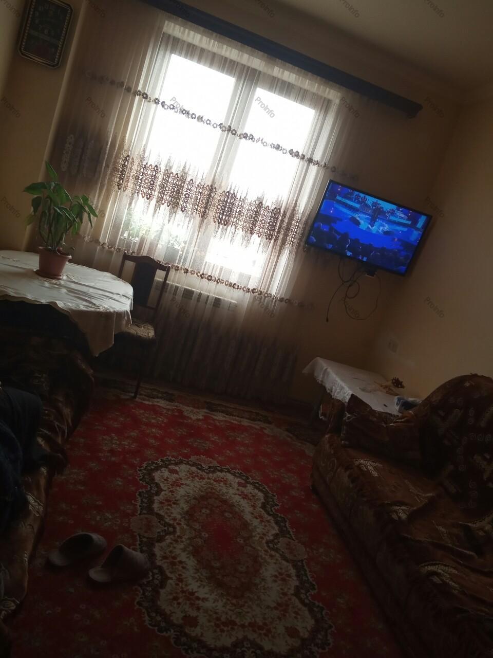 Վաճառվում է 2 սենյականոց բնակարան Երևան, Նուբարաշեն, Նուբարաշեն 6-րդ փող, 1 նրբ