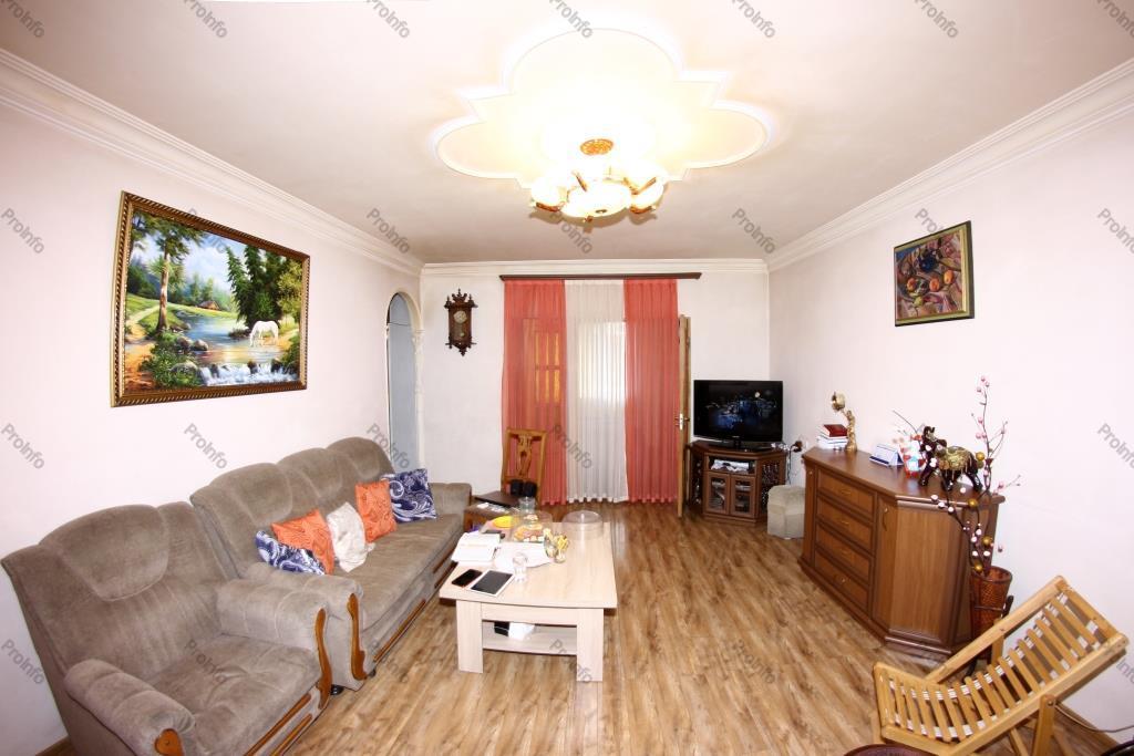 Վաճառվում է 1 սենյականոց բնակարան Երևան, Մեծ կենտրոն, Գլինկայի ՄԿ