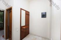 Վաճառվում է 7 սենյականոց բնակարան Երևան, Փոքր Կենտրոն, Մոսկովյան 