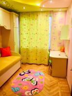 Վաճառվում է 4 սենյականոց բնակարան Երևան, Էրեբունի, Աթոյան անցուղի