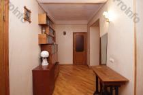 Վաճառվում է 6 սենյականոց բնակարան Երևան, Էրեբունի, Տիգրան Մեծ (Էրեբունի)