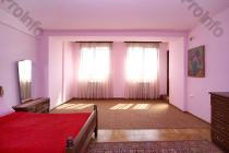 Վաճառվում է 3 սենյականոց բնակարան Երևան, Մեծ կենտրոն, Սարմենի (Ջրաշատ)