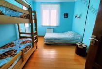 Վաճառվում է 4 սենյականոց բնակարան Երևան, Աջափնյակ, Ֆուչիկի 