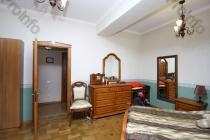Վաճառվում է 5 սենյականոց բնակարան Երևան, Մեծ կենտրոն, Ալեք Մանուկյան 