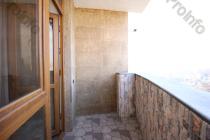 Վաճառվում է 3 սենյականոց բնակարան Երևան, Արաբկիր, Հայրիկ Մուրադյան