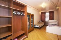 For Sale 3 room Apartments Երևան, Փոքր Կենտրոն, Կողբացու 