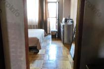 Վաճառվում է 3 սենյականոց բնակարան Երևան, Մեծ կենտրոն, Գլինկայի ՄԿ