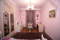 Վաճառվում է 4 սենյականոց բնակարան Երևան, Փոքր Կենտրոն, Ամիրյան 
