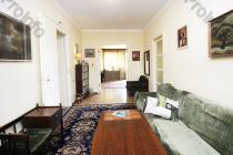 Վաճառվում է 3 սենյականոց բնակարան Երևան, Մեծ կենտրոն, Զարոբյան  (Պլեխանով)