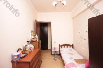 Վաճառվում է 3 սենյականոց բնակարան Երևան, Արաբկիր, Ռիգայի