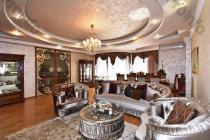 Վաճառվում է 3 սենյականոց բնակարան Երևան, Փոքր Կենտրոն, Եկմալյան  