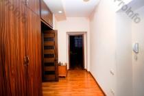 Վաճառվում է 5 սենյականոց բնակարան Երևան, Փոքր Կենտրոն, Հանրապետության