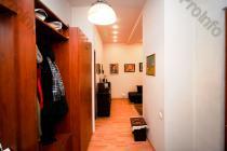 Վաճառվում է 3 սենյականոց բնակարան Երևան, Փոքր Կենտրոն, Բաղրամյան 