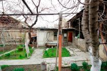 Վաճառվում է Մեկ հարկանի նկուղային հարկով և ձեղնահարկով առանձնատուն Երևան, Էրեբունի, Նոր Արեշ 32-րդ
