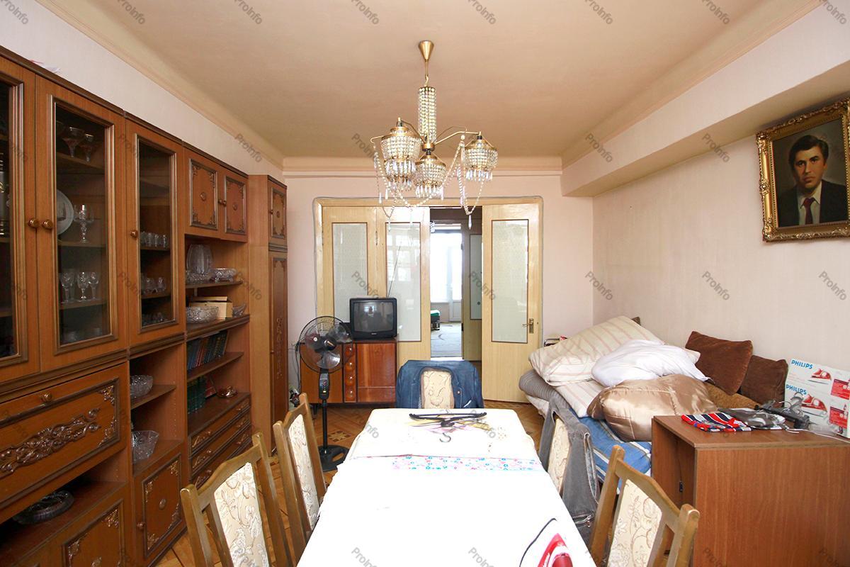 Վաճառվում է 4 սենյականոց բնակարան Երևան, Արաբկիր, Օրբելի եղբայրների 