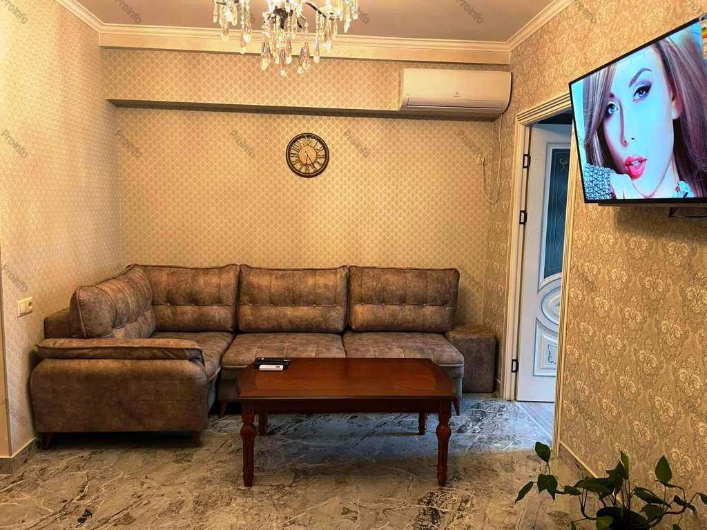Վաճառվում է 1 սենյականոց բնակարան Երևան, Փոքր Կենտրոն, Սարյան 
