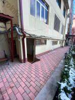Վաճառվում է ունիվերսալ տարածք Երևան, Փոքր Կենտրոն, Թումանյան 