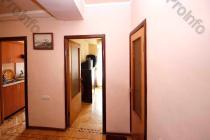 Վաճառվում է 3 սենյականոց բնակարան Երևան, Ավան, Նարեկացու թաղամաս