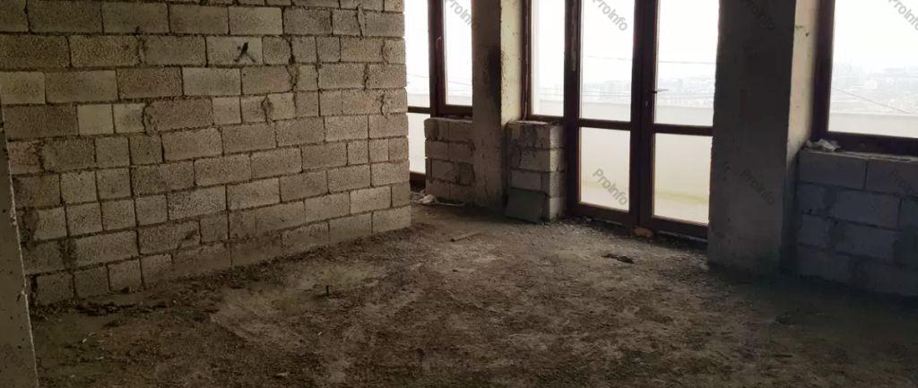Վաճառվում է 4 սենյականոց բնակարան Երևան, Նորք-Մարաշ, Գ.Հովսեփյան