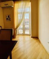 Վաճառվում է 4 սենյականոց բնակարան Երևան, Փոքր Կենտրոն, Խորենացու  ( Փոքր Կենտրոն )