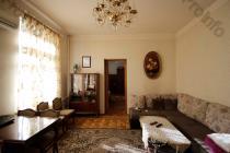 Վաճառվում է 4 սենյականոց բնակարան Երևան, Փոքր Կենտրոն, Աղայան