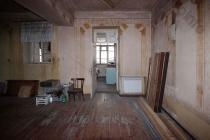 Վաճառվում է 3 սենյականոց բնակարան Երևան, Քանաքեռ-Զեյթուն, Վարշավյան 